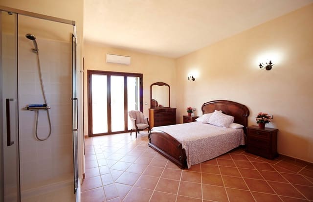 5 soverom Finca/Herregård til salgs i Santanyí med svømmebasseng - € 1 950 000 (Ref: 8121276)