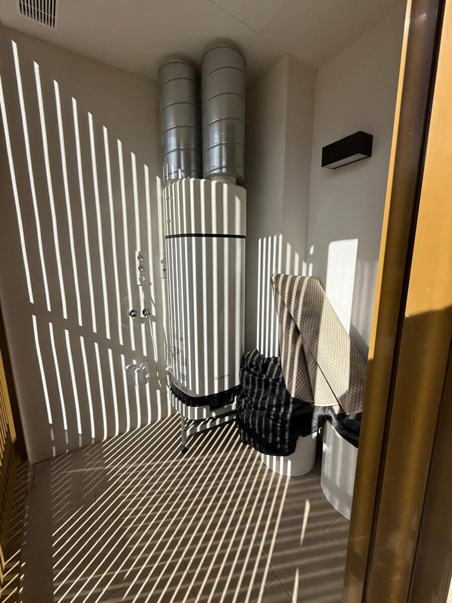 Piso de 2 habitaciones en Palmanova en venta con piscina garaje - 673.000 € (Ref: 8183685)