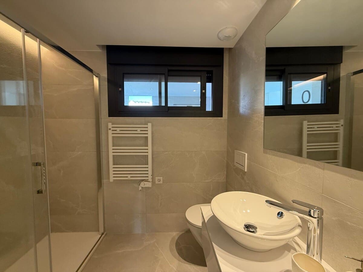 2 sypialnia Mieszkanie na sprzedaż w Palmanova z basenem garażem - 562 000 € (Ref: 8183686)