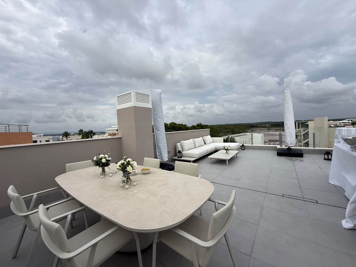 3 Zimmer Penthouse zu verkaufen in Colonia de Sant Jordi mit Pool - 995.000 € (Ref: 8190212)