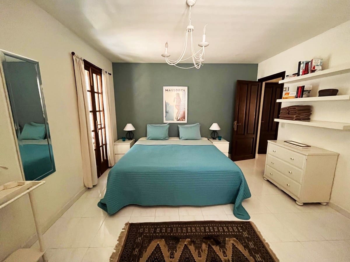 5 soveværelse Villa til salg i Costa de los Pinos med swimmingpool - € 1.950.000 (Ref: 8446695)