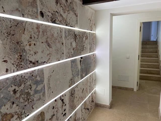 2 chambre Appartement à vendre à Santa Catalina, Palma de Mallorca - 395 000 € (Ref: 8493175)