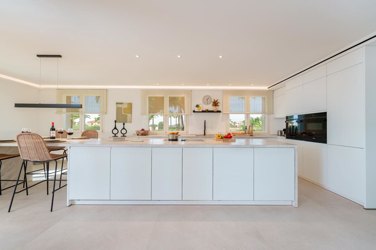 7 sovrum Villa till salu i Es Llombards med pool - 5 750 000 € (Ref: 8692158)