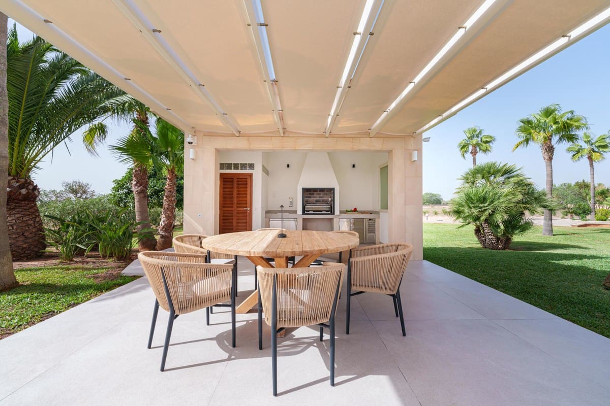 7 sovrum Villa till salu i Es Llombards med pool - 5 750 000 € (Ref: 8692158)