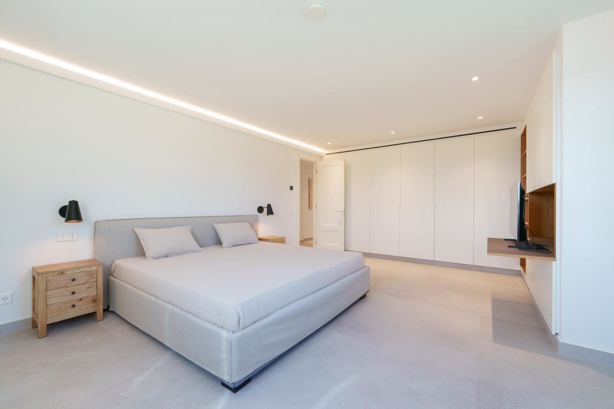 7 sovrum Villa till salu i Es Llombards med pool - 5 750 000 € (Ref: 8692158)