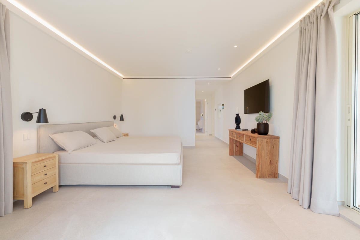 7 sovrum Villa till salu i Es Llombards med pool - 5 750 000 € (Ref: 8692158)