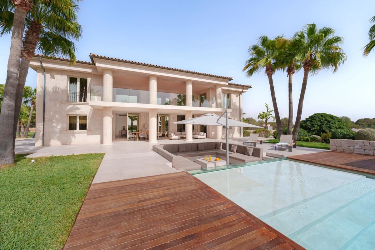 7 sovrum Villa till salu i Es Llombards med pool - 5 750 000 € (Ref: 8692158)