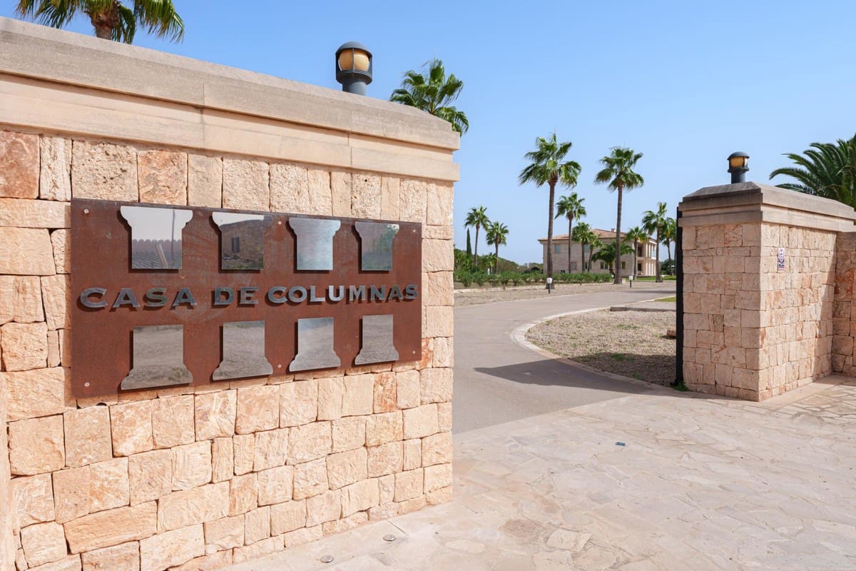 7 sovrum Villa till salu i Es Llombards med pool - 5 750 000 € (Ref: 8692158)