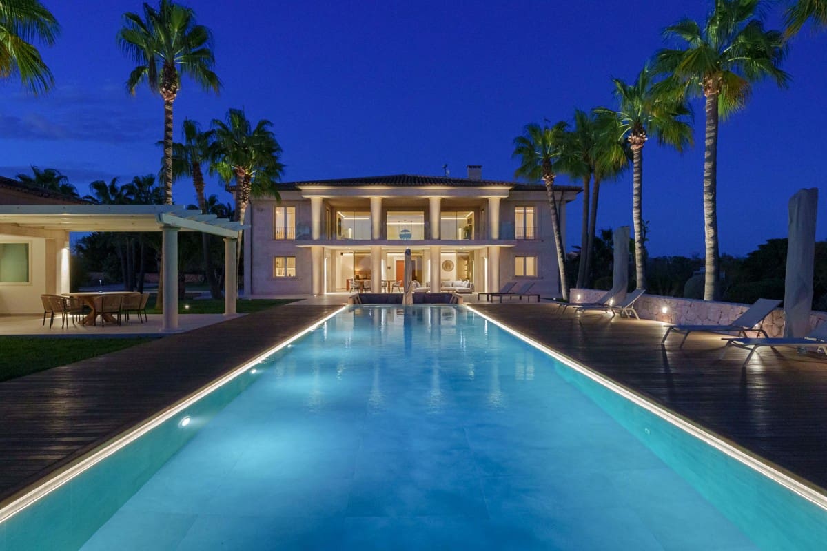 7 sovrum Villa till salu i Es Llombards med pool - 5 750 000 € (Ref: 8692158)