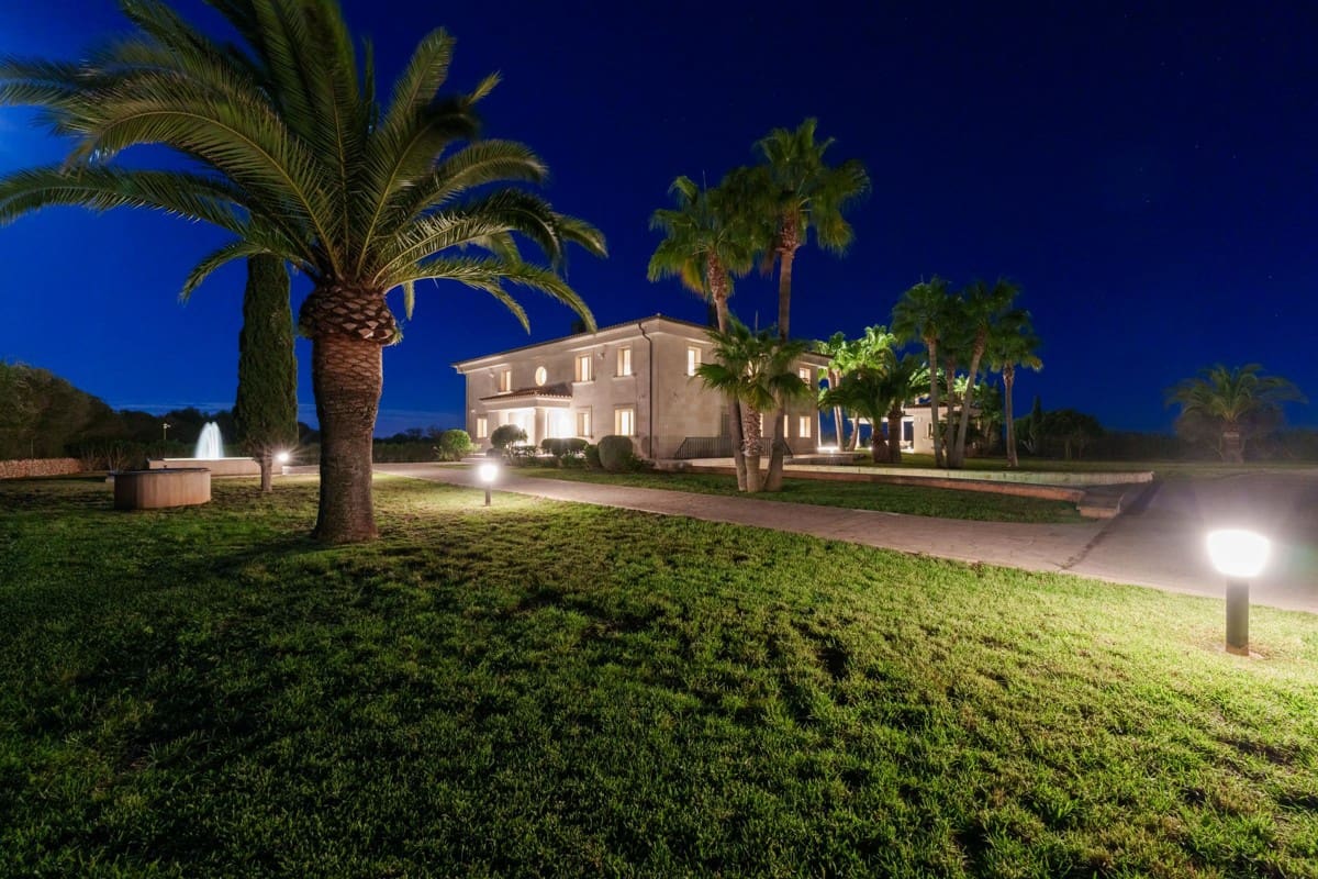 7 sovrum Villa till salu i Es Llombards med pool - 5 750 000 € (Ref: 8692158)