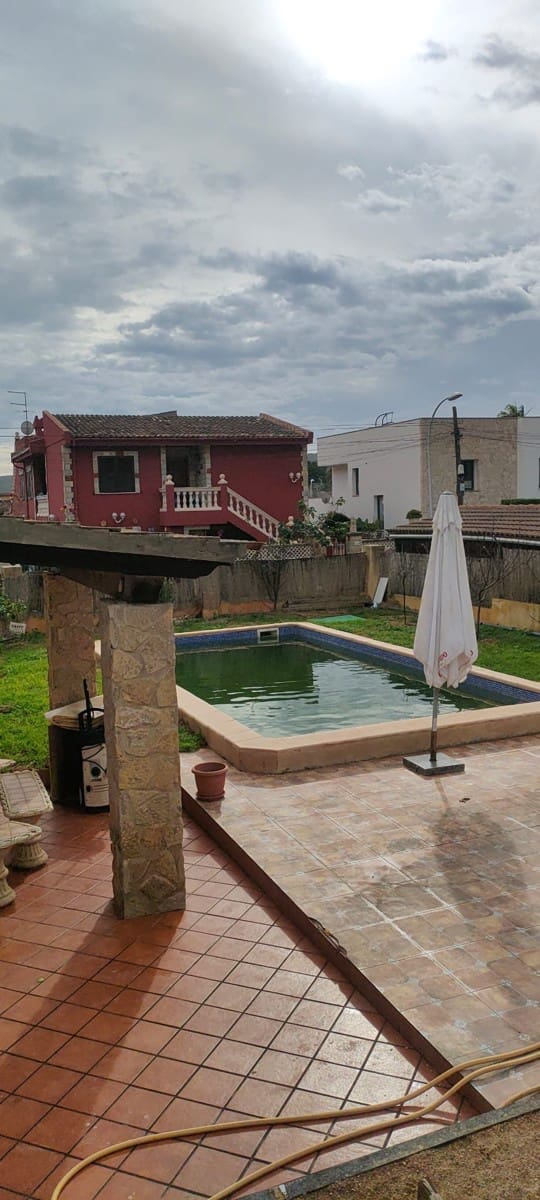 4 soveværelse Villa til salg i Son Ferrer med swimmingpool - € 895.000 (Ref: 8759495)