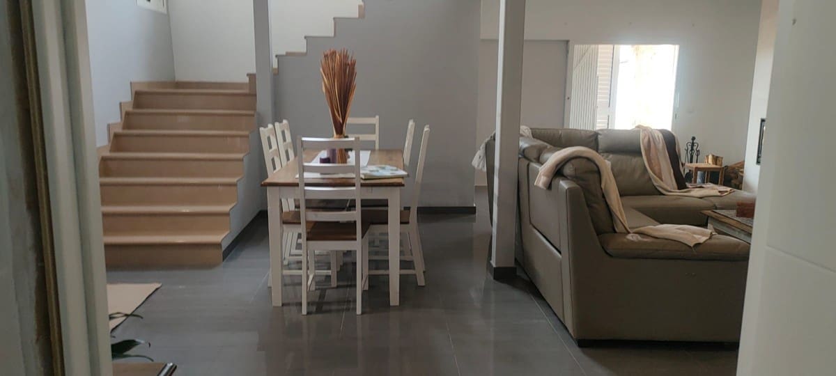 4 soveværelse Villa til salg i Son Ferrer med swimmingpool - € 895.000 (Ref: 8759495)