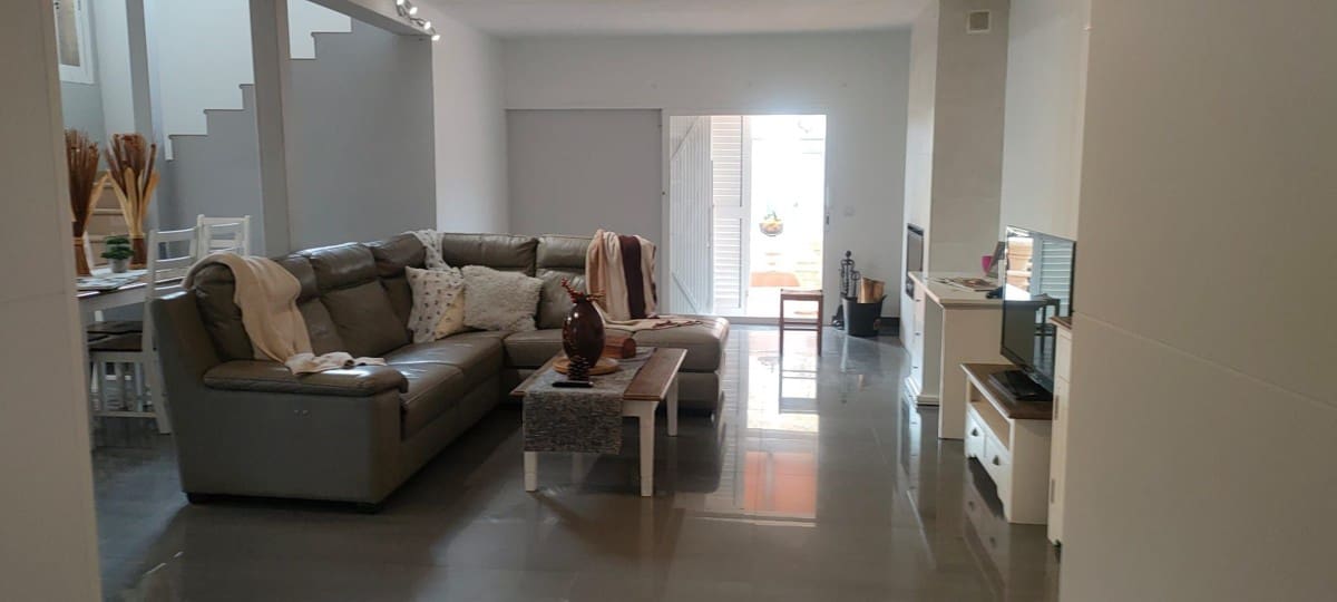 4 soveværelse Villa til salg i Son Ferrer med swimmingpool - € 895.000 (Ref: 8759495)