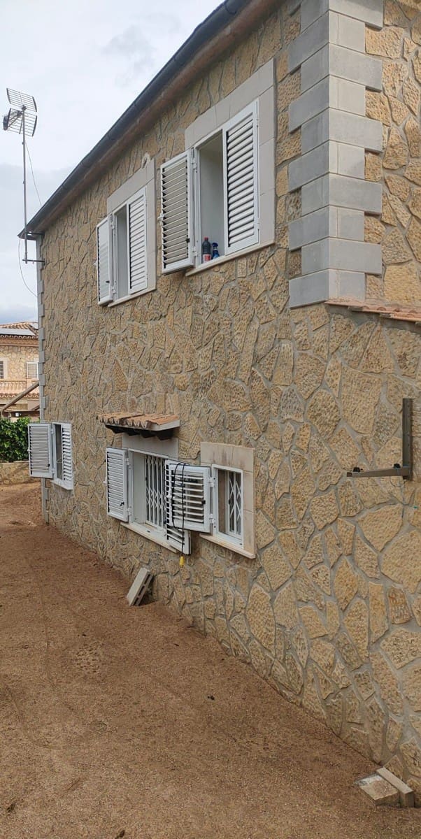 4 soveværelse Villa til salg i Son Ferrer med swimmingpool - € 895.000 (Ref: 8759495)