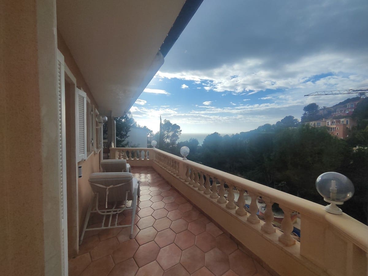 4 soveværelse Villa til salg i Costa de la Calma med swimmingpool - € 2.550.000 (Ref: 8778955)