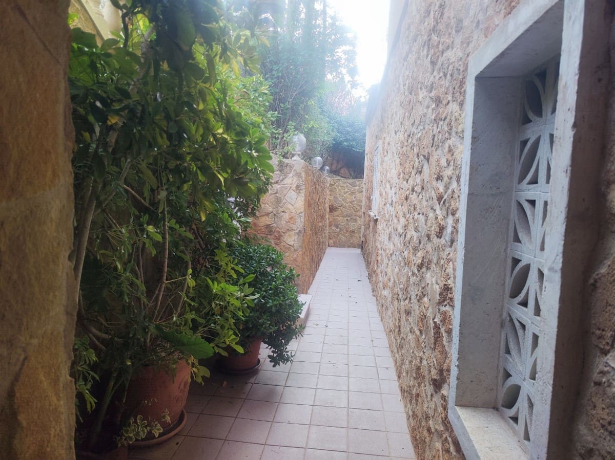 4 soveværelse Villa til salg i Costa de la Calma med swimmingpool - € 2.550.000 (Ref: 8778955)