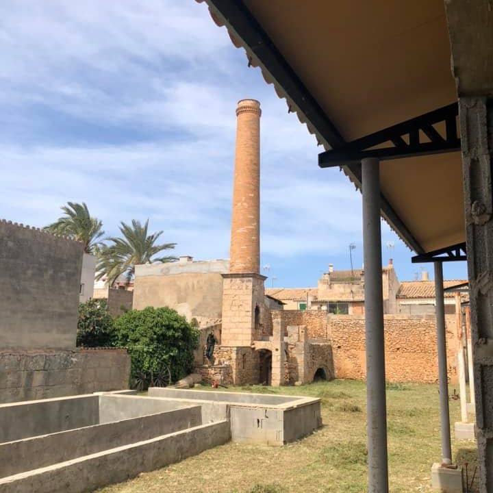 Rakentamaton maa myytävänä paikassa Llucmajor - 750 000 € (Ref: 8780803)