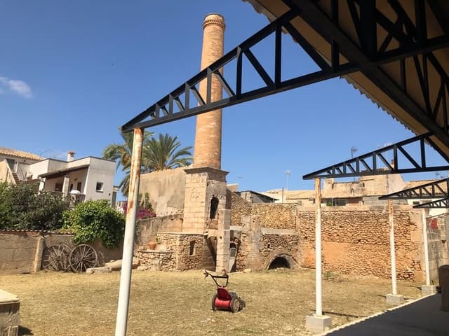 Undeveloped Land for sale in Llucmajor - € 750,000 (Ref: 8780803)