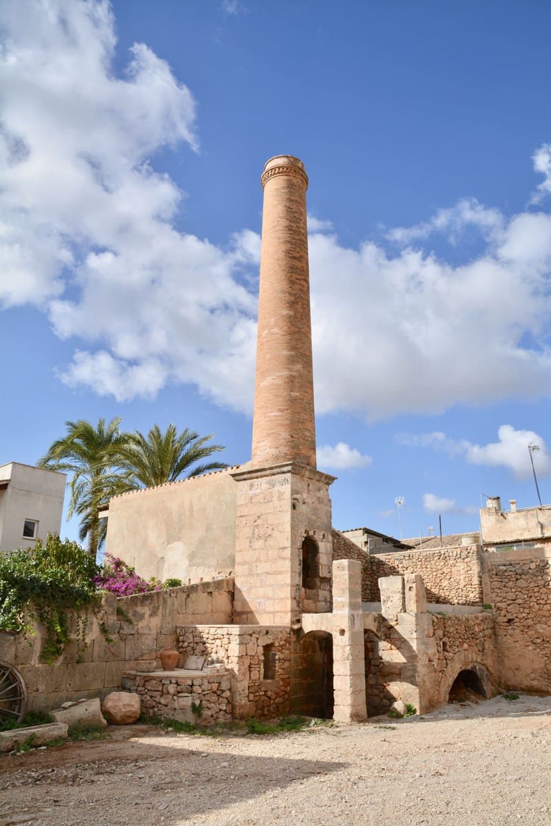 Rakentamaton maa myytävänä paikassa Llucmajor - 750 000 € (Ref: 8780803)