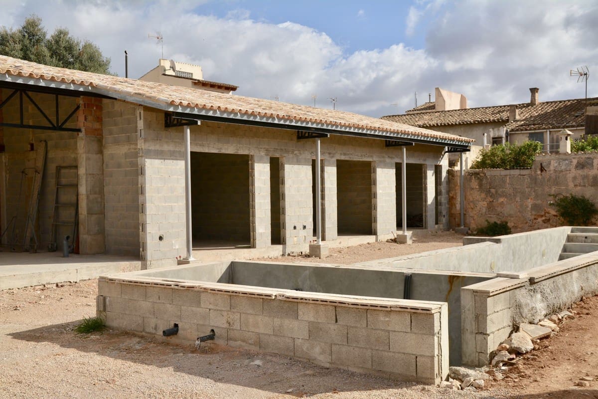 Rakentamaton maa myytävänä paikassa Llucmajor - 750 000 € (Ref: 8780803)