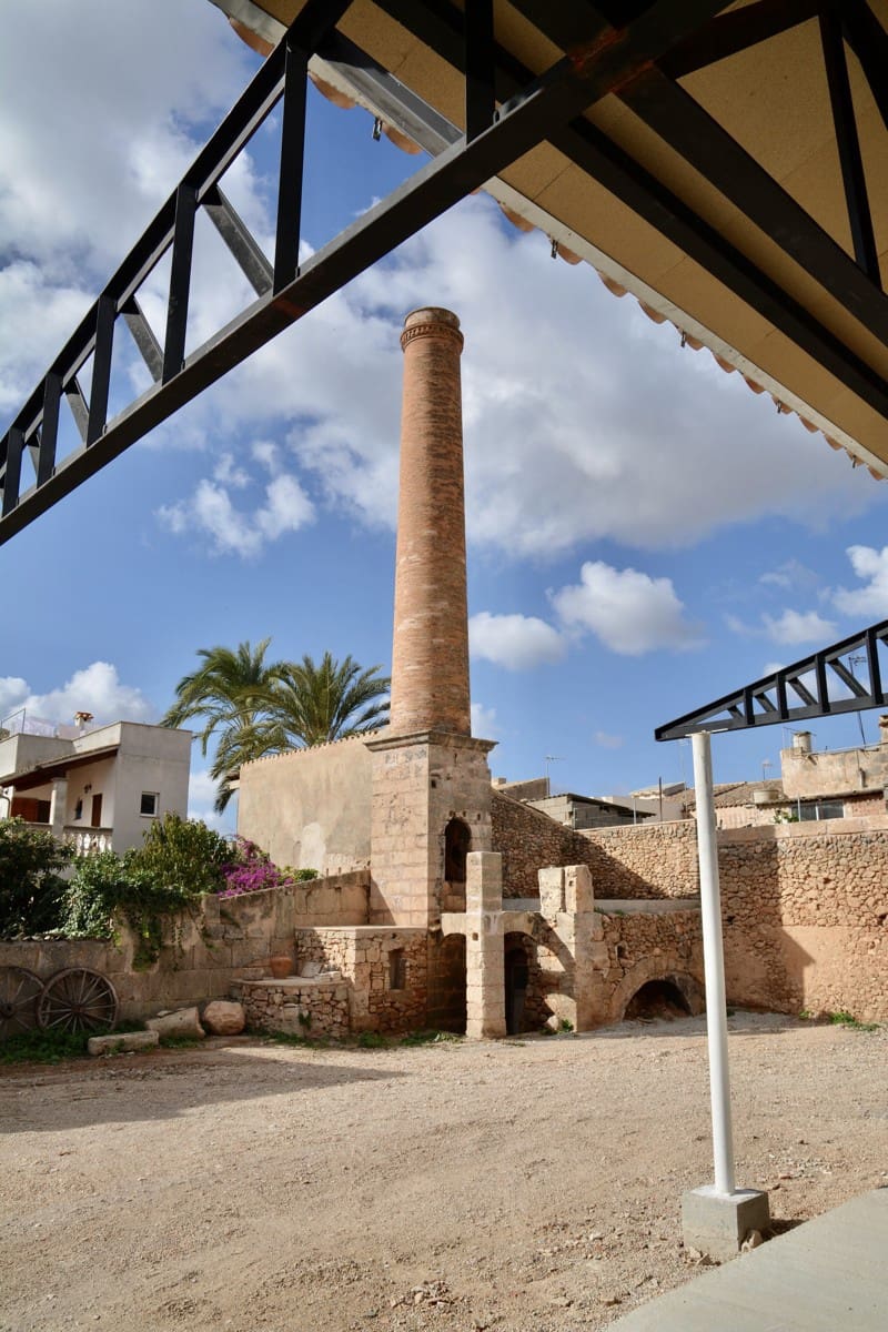 Rakentamaton maa myytävänä paikassa Llucmajor - 750 000 € (Ref: 8780803)