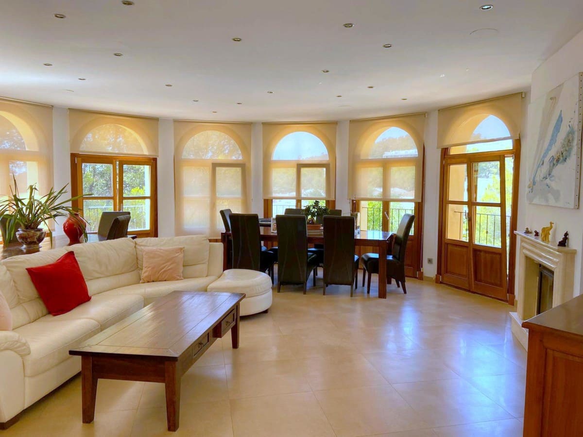 5 bedroom Villa for sale in Peguera / Paguera with pool - € 1,599,000 (Ref: 8785415)