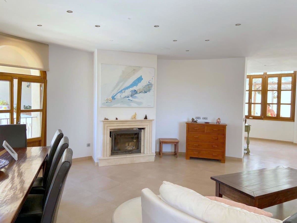 5 bedroom Villa for sale in Peguera / Paguera with pool - € 1,599,000 (Ref: 8785415)