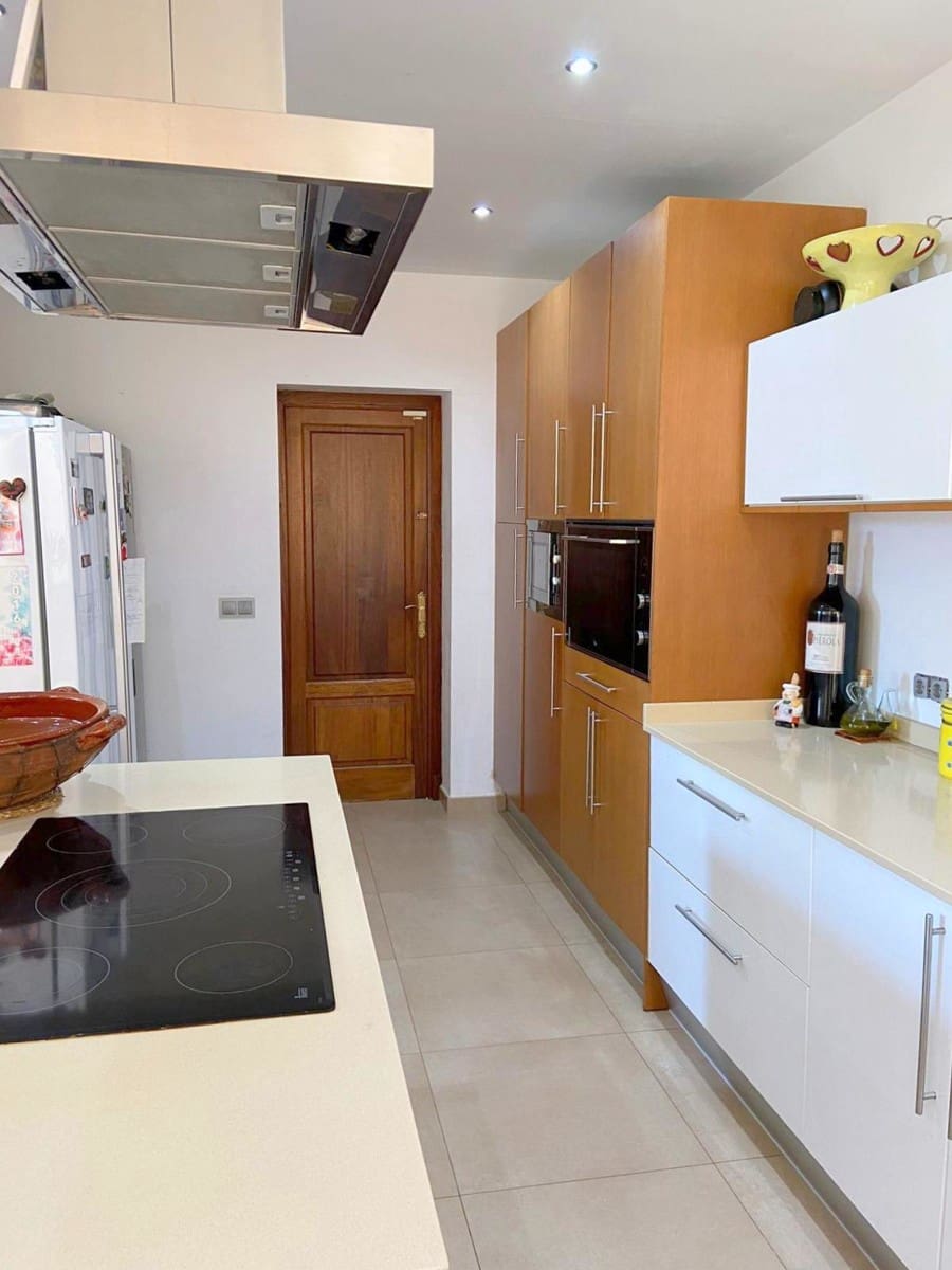 5 bedroom Villa for sale in Peguera / Paguera with pool - € 1,599,000 (Ref: 8785415)