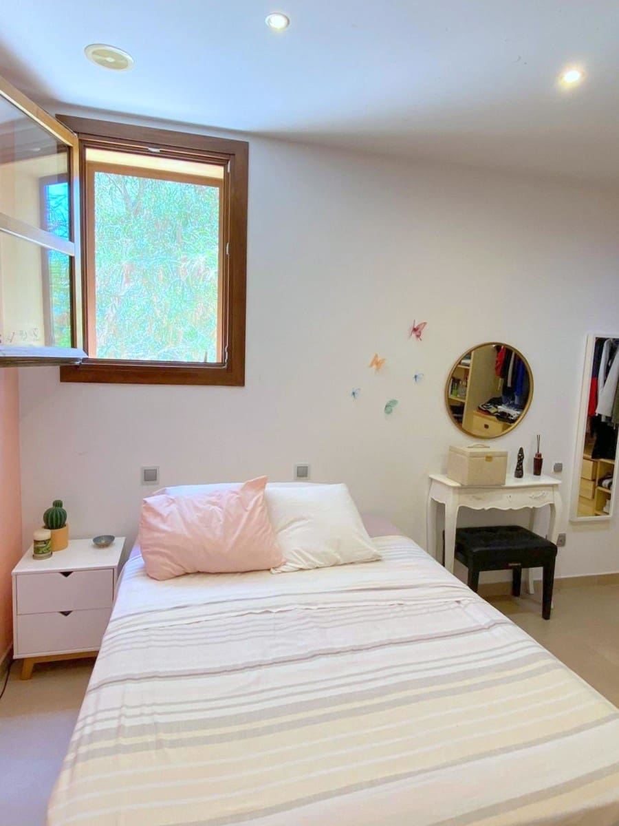 5 bedroom Villa for sale in Peguera / Paguera with pool - € 1,599,000 (Ref: 8785415)