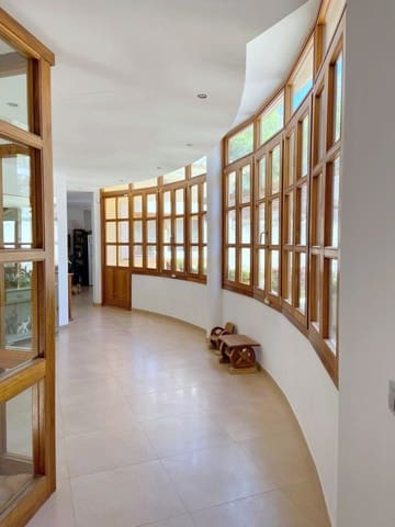 5 chambre Villa/Maison à vendre à Peguera / Paguera, Calvià avec piscine - 1 599 000 € (Ref: 8785415)