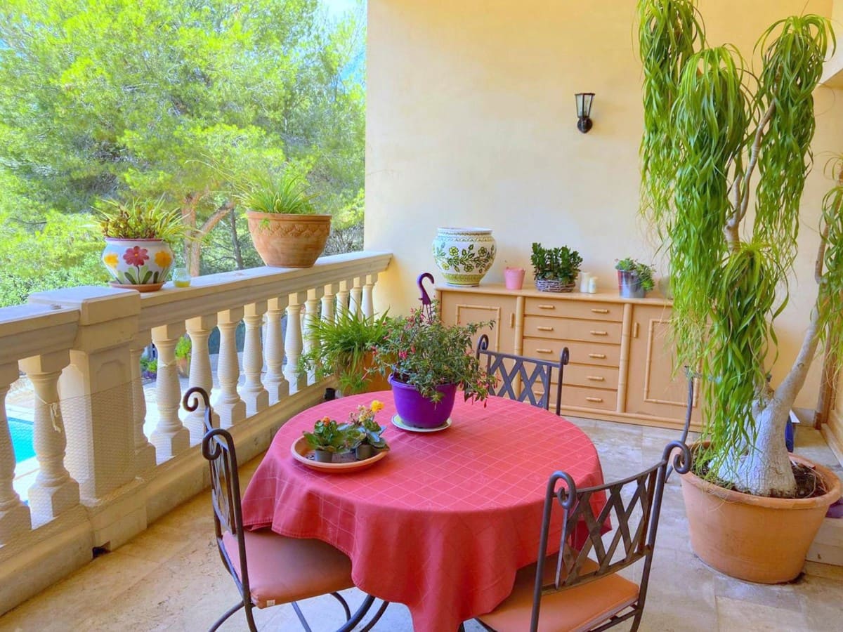 5 bedroom Villa for sale in Peguera / Paguera with pool - € 1,599,000 (Ref: 8785415)