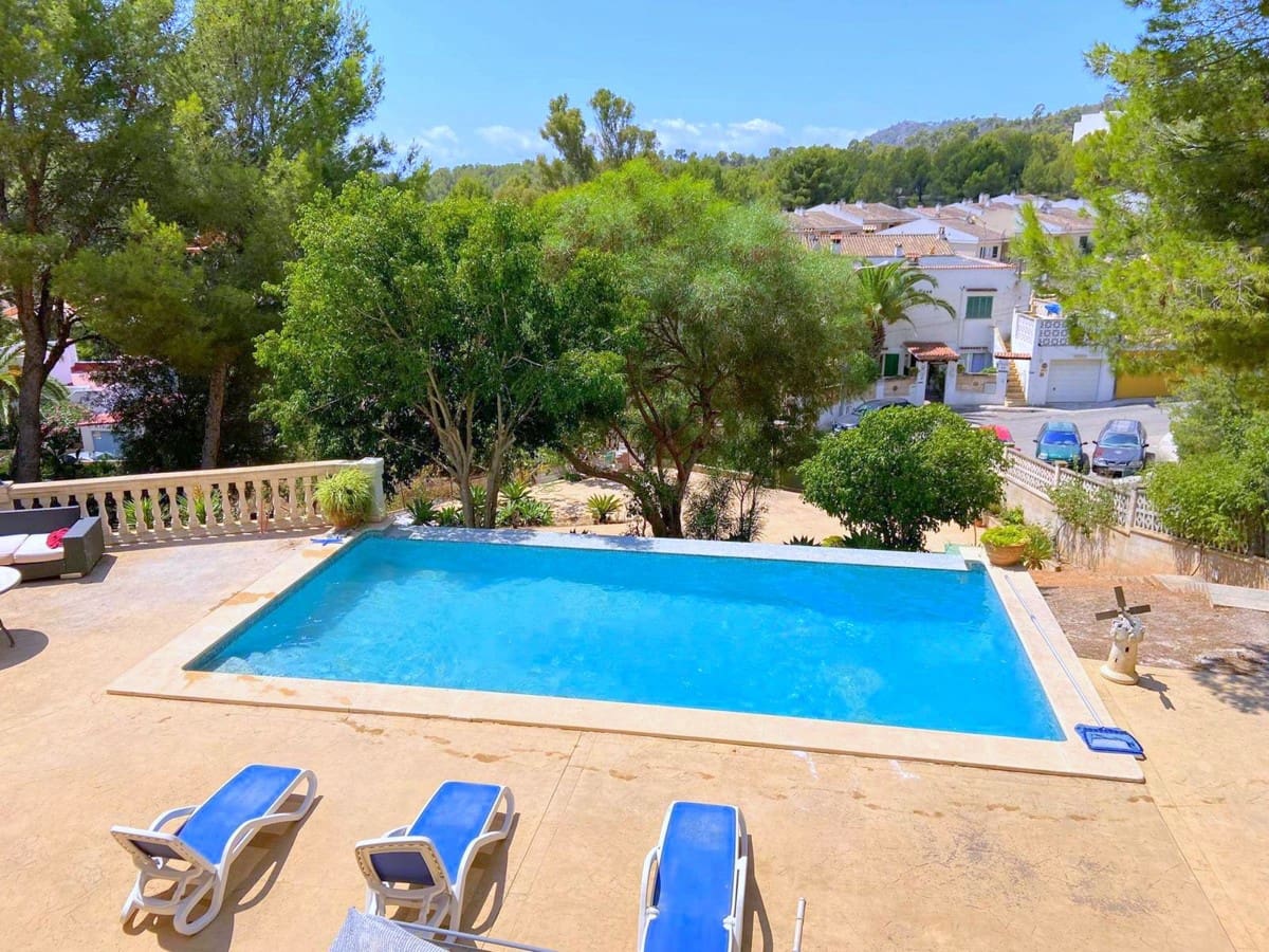5 bedroom Villa for sale in Peguera / Paguera with pool - € 1,599,000 (Ref: 8785415)