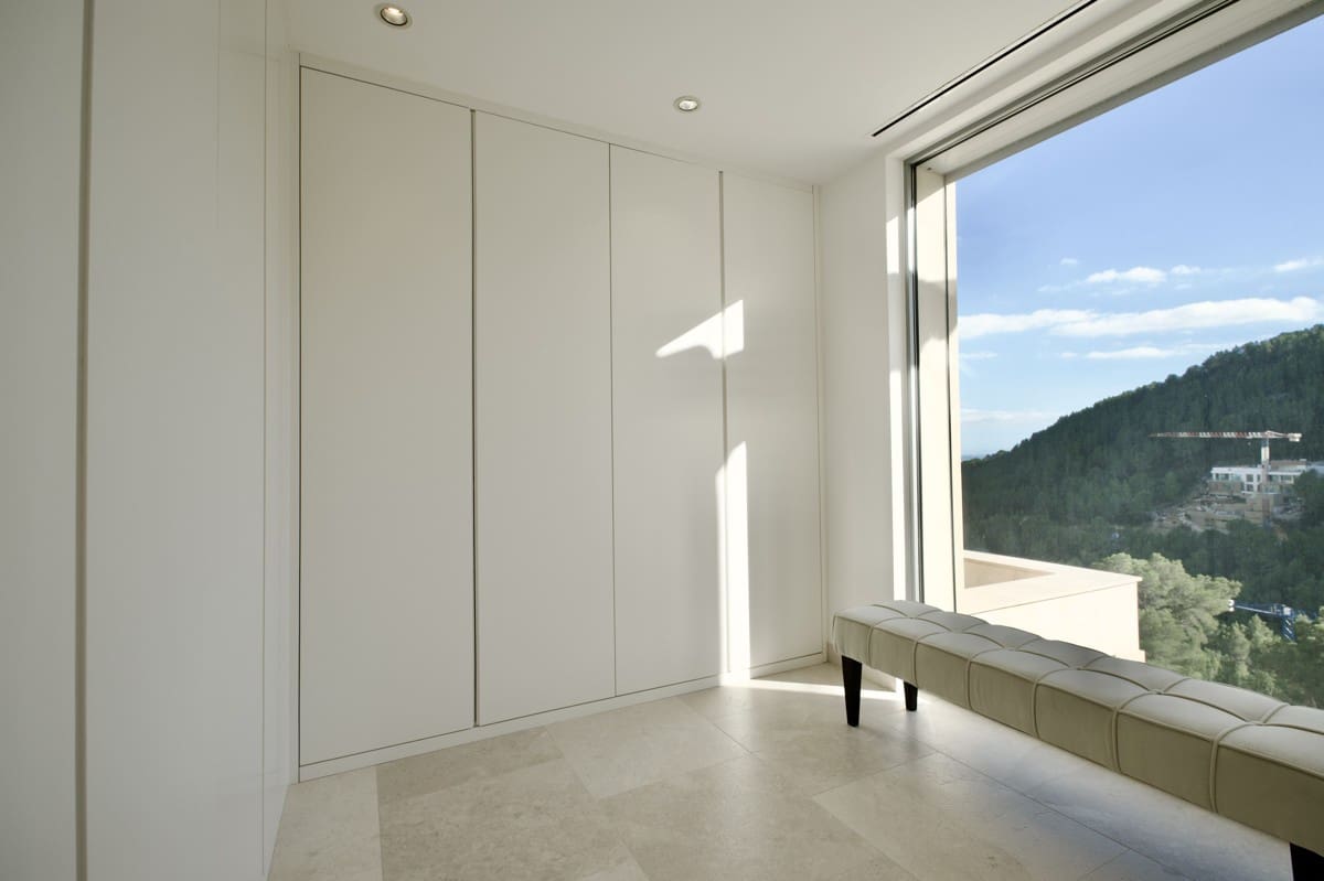 5 bedroom Villa for sale in Son Vida with pool - € 9,900,000 (Ref: 8803925)