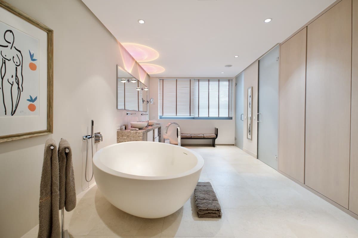 5 bedroom Villa for sale in Son Vida with pool - € 9,900,000 (Ref: 8803925)