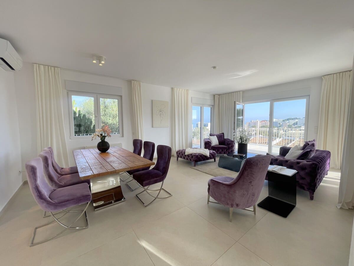 6 bedroom Villa for rent in Palmanova with pool - € 9,800 (Ref: 8811954)