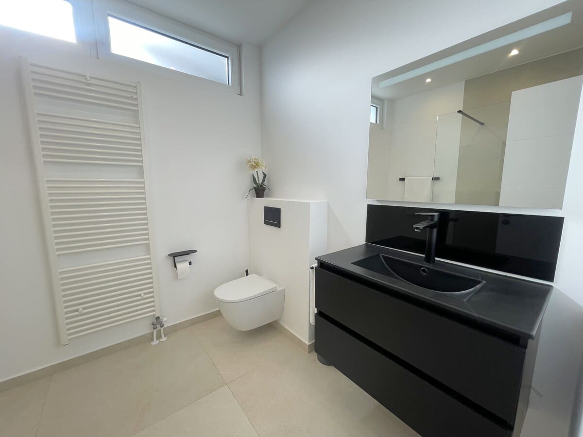 6 bedroom Villa for rent in Palmanova with pool - € 9,800 (Ref: 8811954)