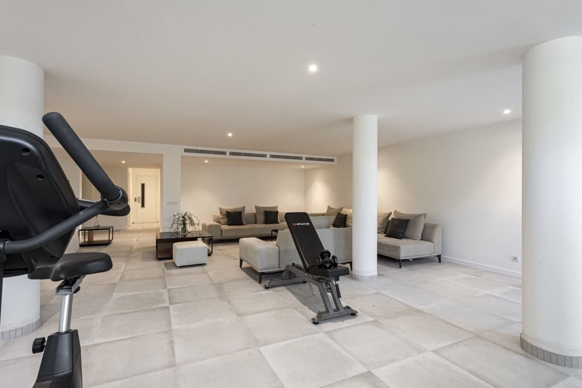 6 soveværelse Villa til salg i Son Vida med swimmingpool - € 6.850.000 (Ref: 8830502)