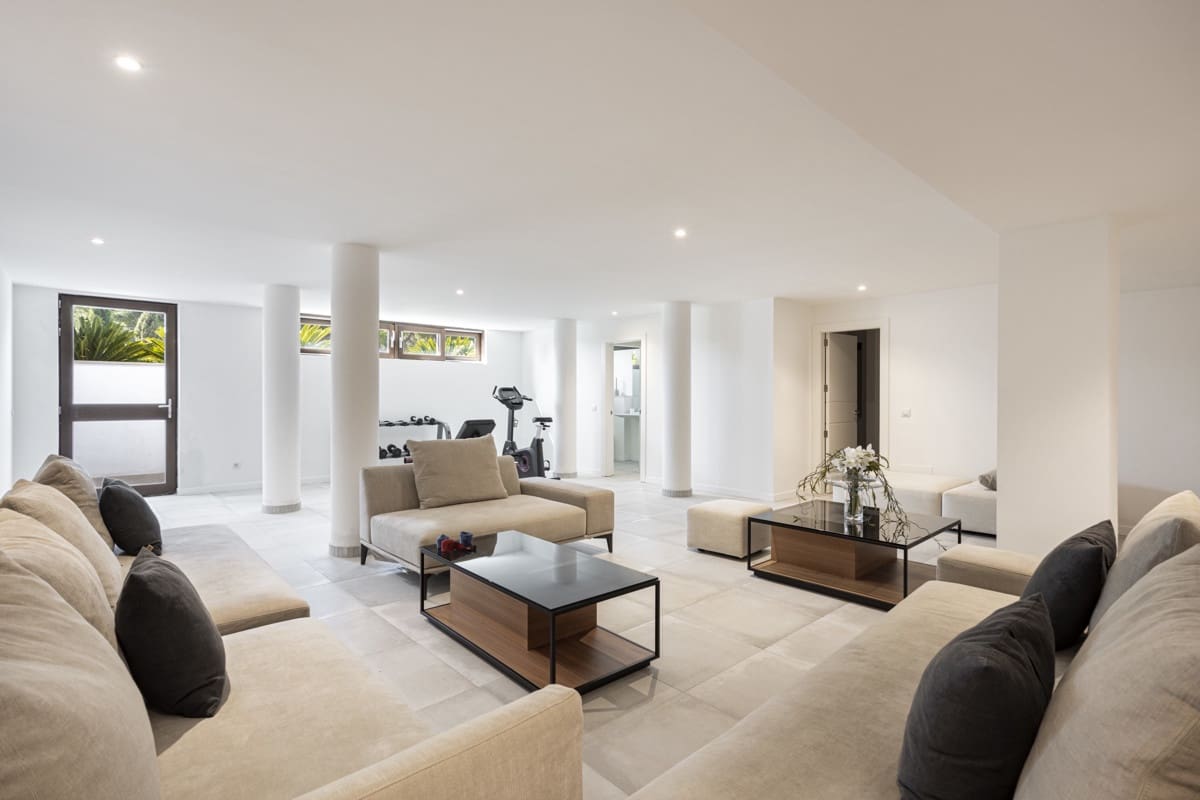 6 soveværelse Villa til salg i Son Vida med swimmingpool - € 6.850.000 (Ref: 8830502)