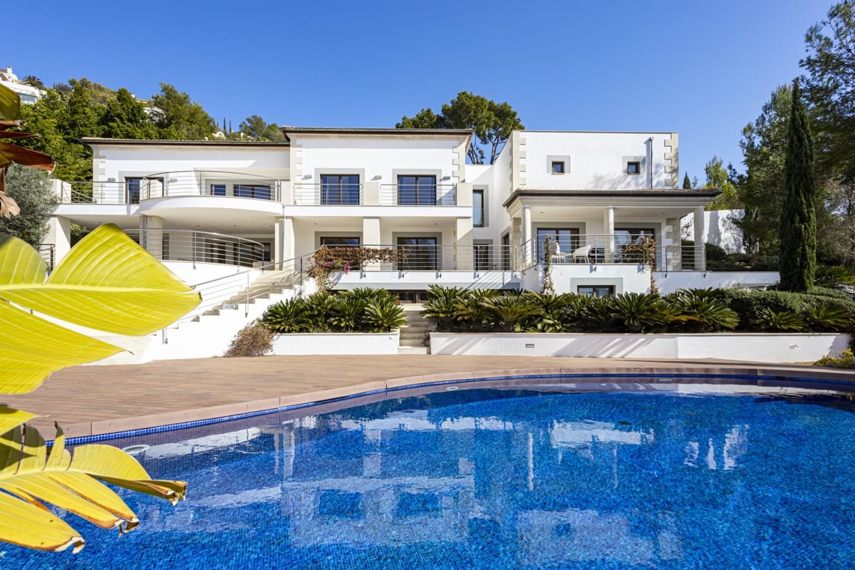 6 soveværelse Villa til salg i Son Vida med swimmingpool - € 6.850.000 (Ref: 8830502)