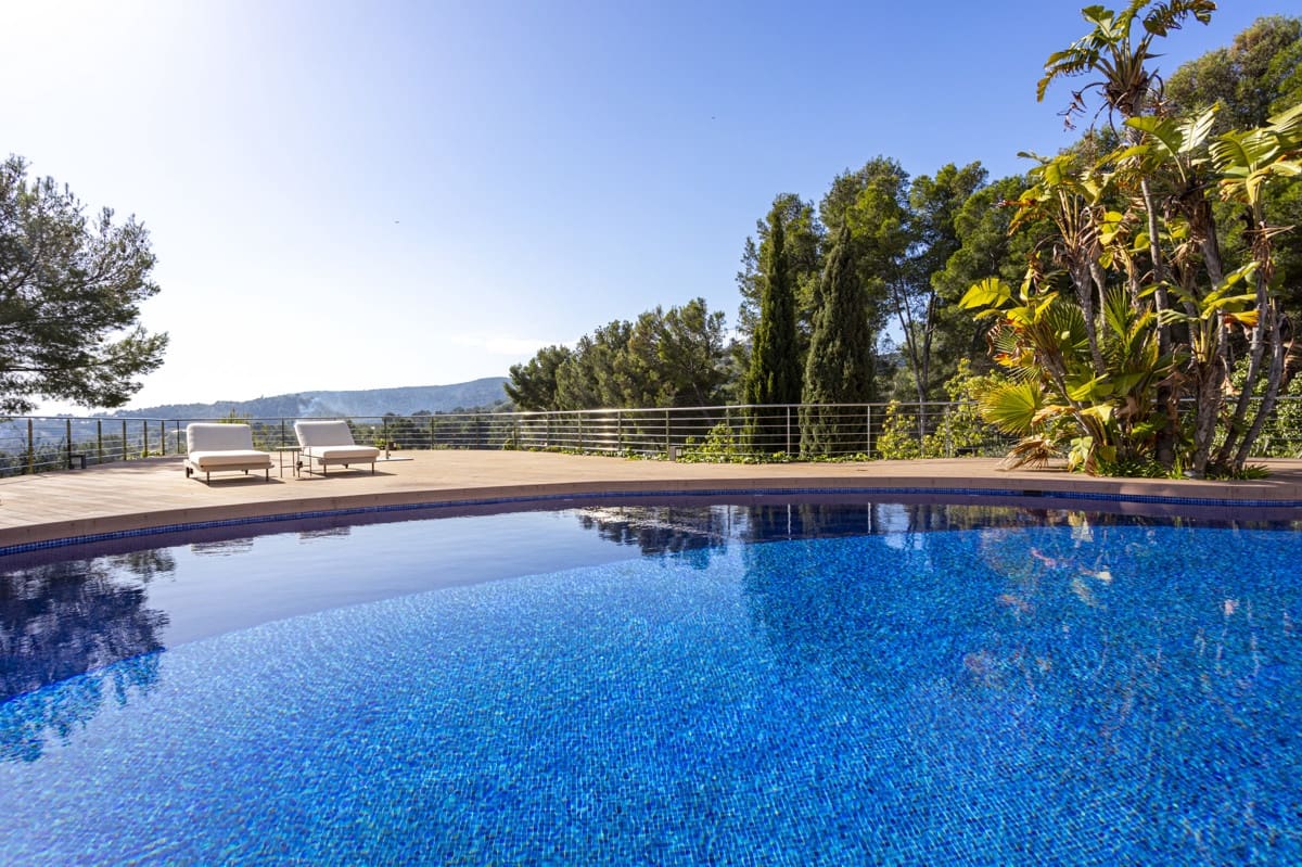 6 soveværelse Villa til salg i Son Vida med swimmingpool - € 6.850.000 (Ref: 8830502)