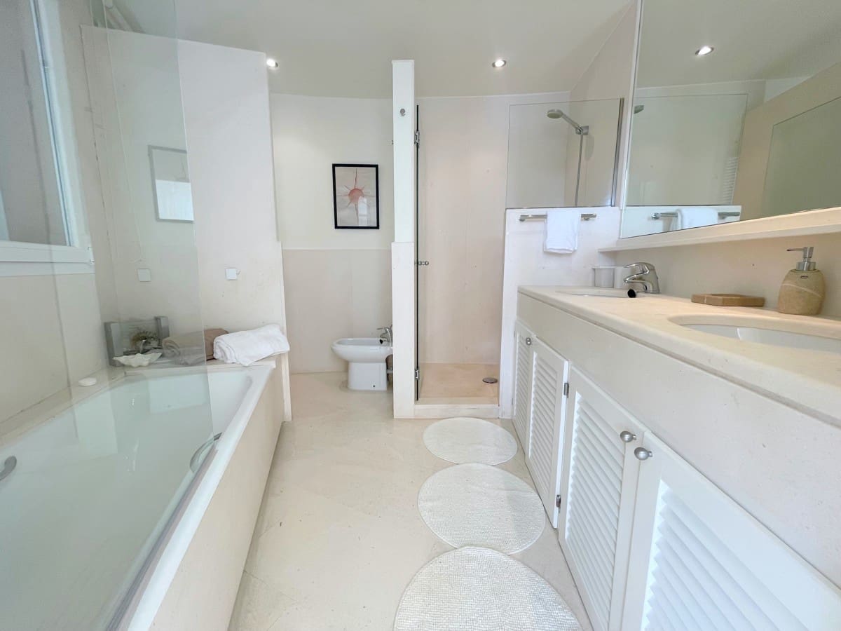 5 slaapkamer Villa te huur in Sol de Mallorca met zwembad - € 12.500 (Ref: 8840324)