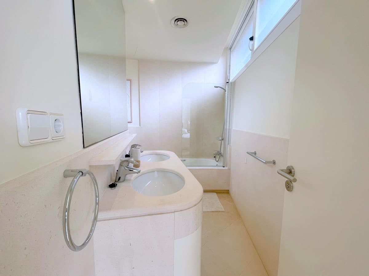 5 slaapkamer Villa te huur in Sol de Mallorca met zwembad - € 12.500 (Ref: 8840324)