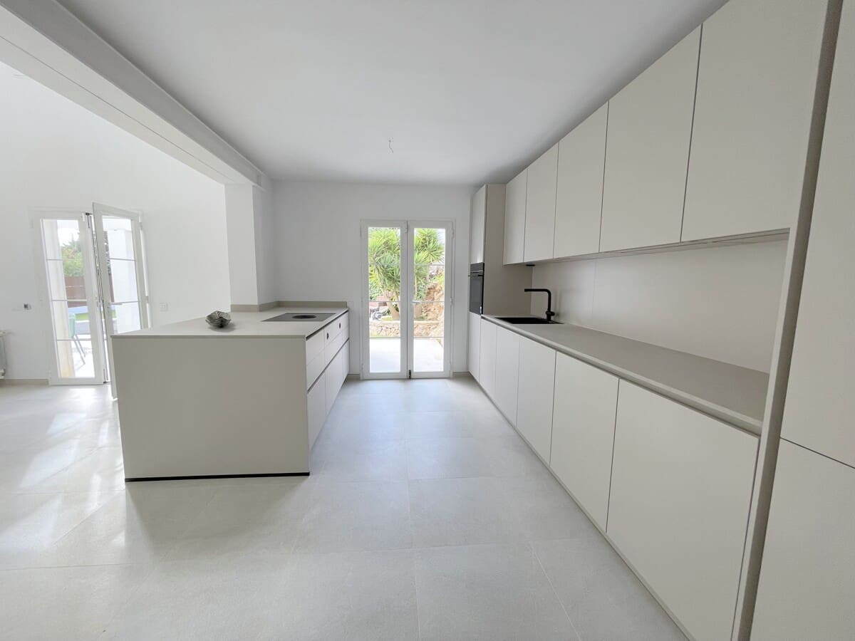 5 chambre Villa/Maison à vendre à Santa Ponsa avec piscine - 2 750 000 € (Ref: 8879132)