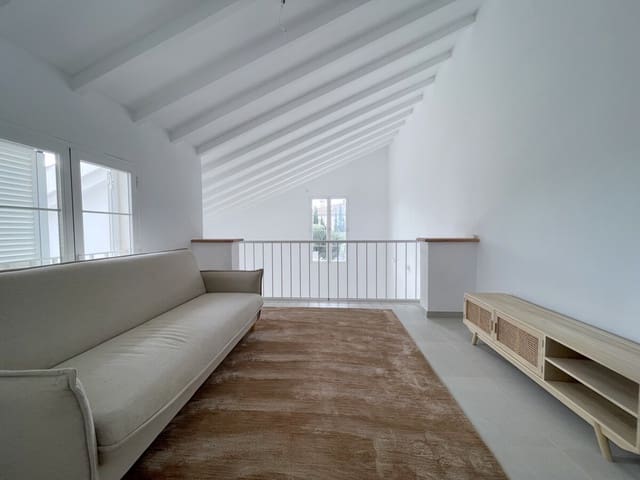 5 soverom Villa til salgs i Santa Ponsa, Calvià med svømmebasseng - € 2 750 000 (Ref: 8879132)