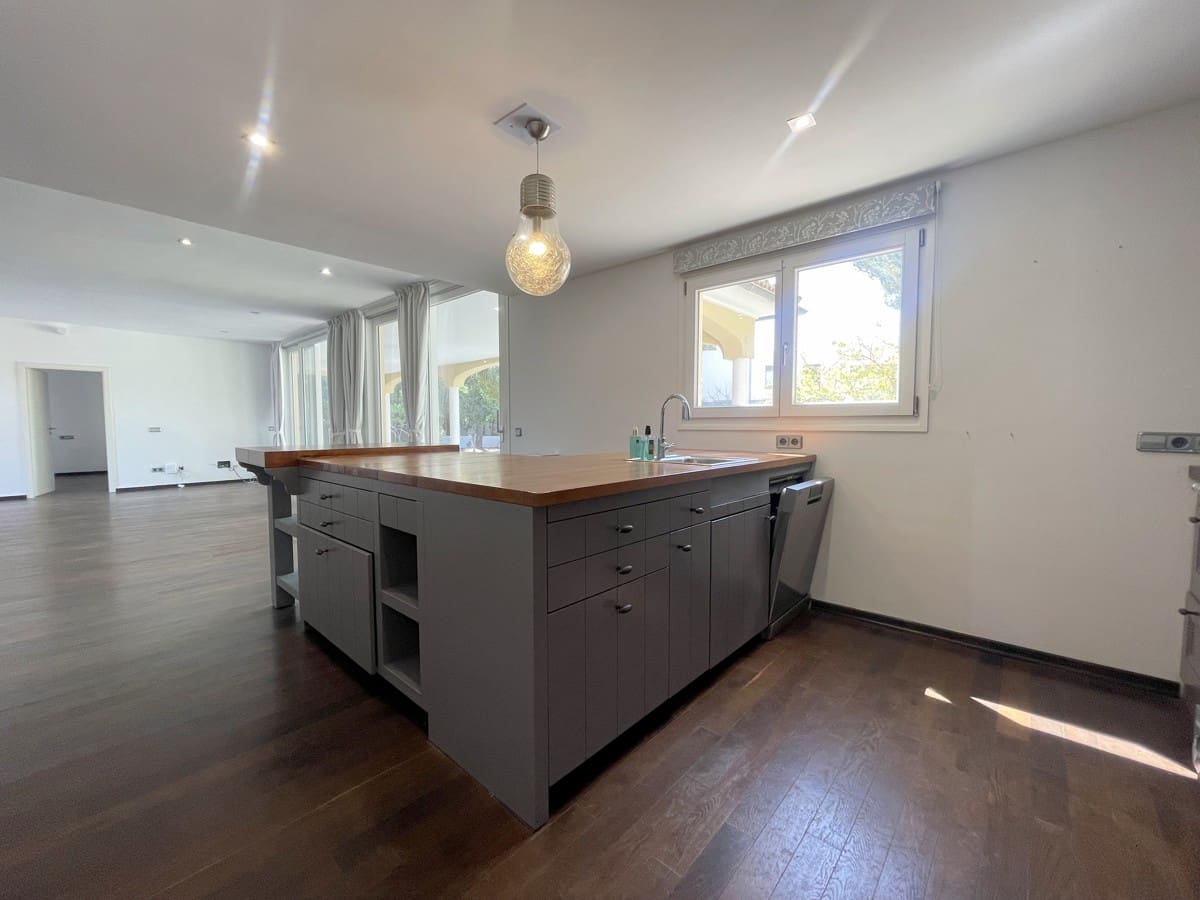 3 soveværelse Villa til salg i Sol de Mallorca med swimmingpool - € 2.400.000 (Ref: 8894361)