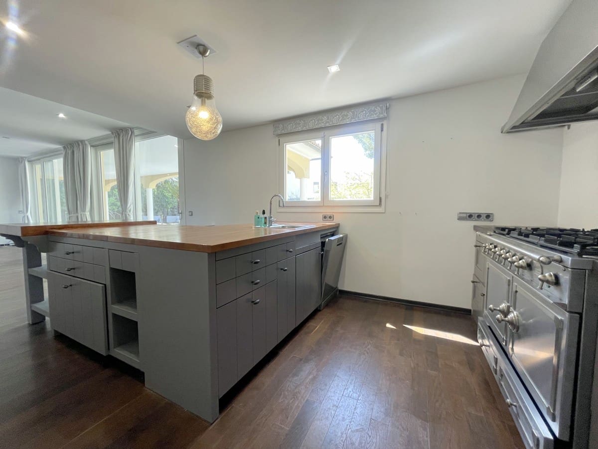 3 soveværelse Villa til salg i Sol de Mallorca med swimmingpool - € 2.400.000 (Ref: 8894361)