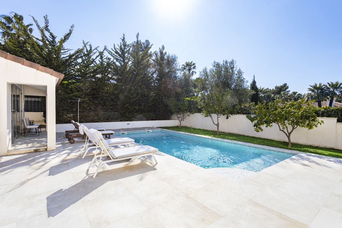 4 chambre Villa/Maison à vendre à Santa Ponsa avec piscine - 3 499 000 € (Ref: 8907105)