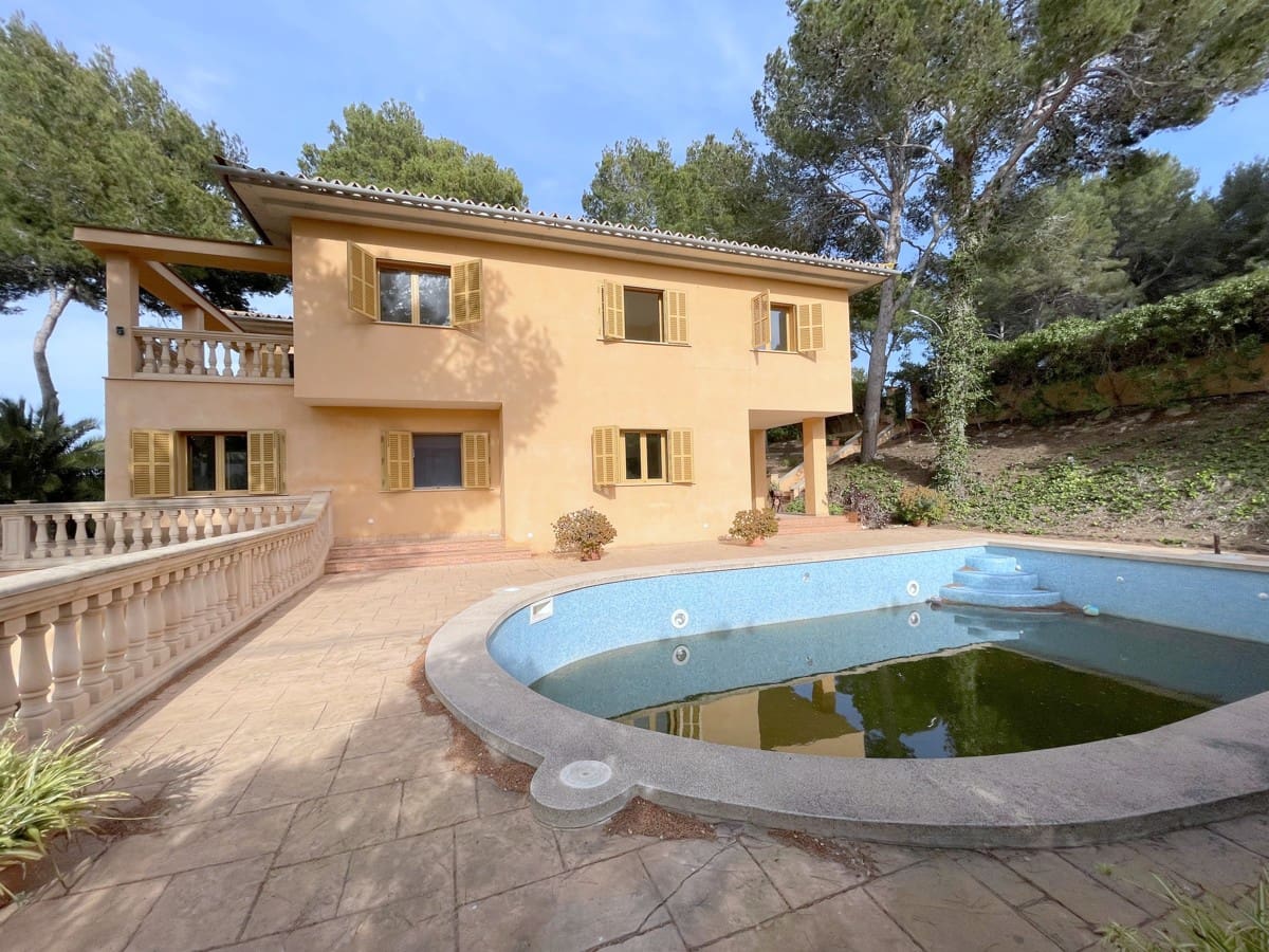 6 bedroom Villa for sale in Santa Ponsa with pool - € 1,990,000 (Ref: 8920778)