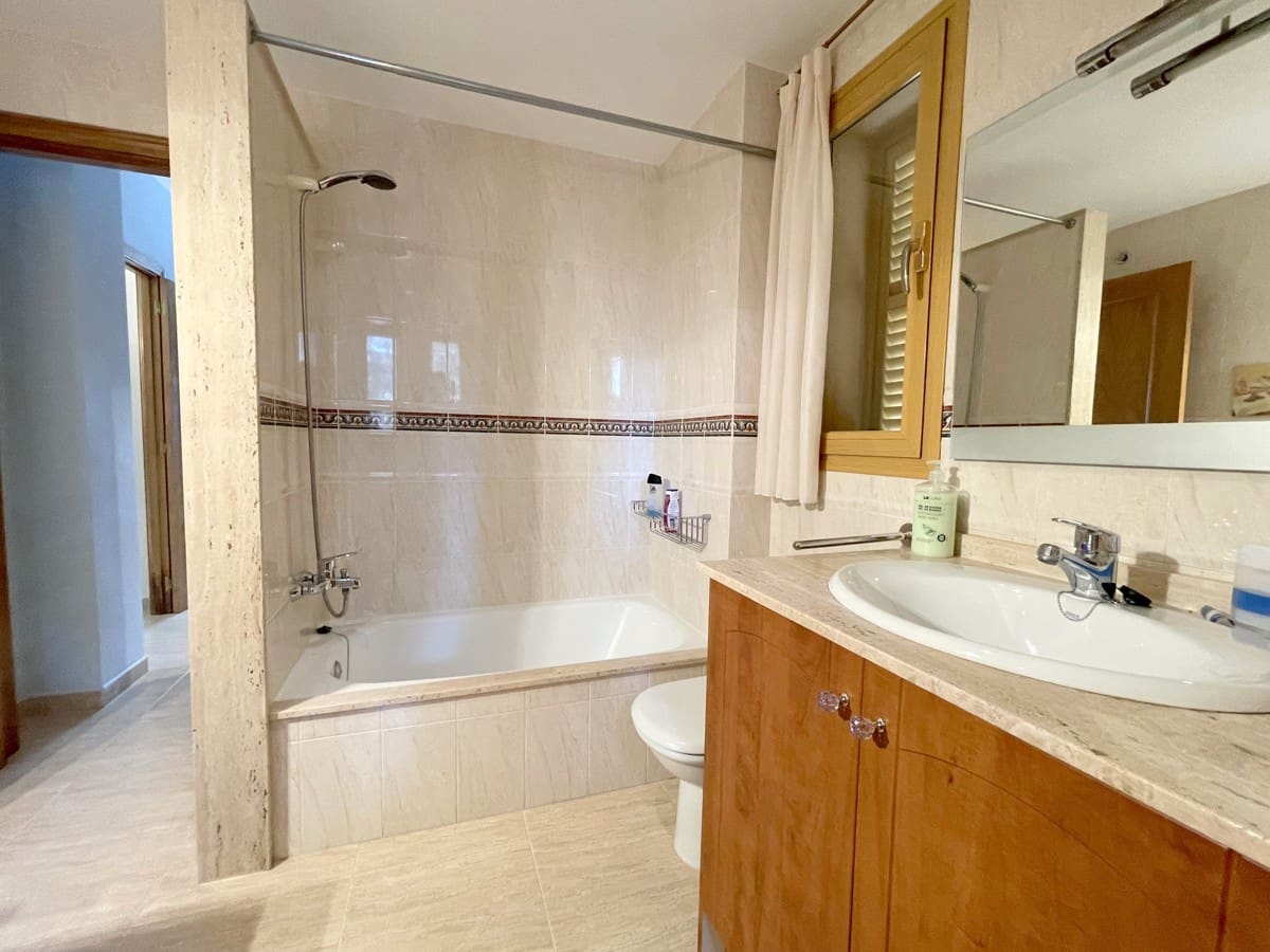 6 bedroom Villa for sale in Santa Ponsa with pool - € 1,990,000 (Ref: 8920778)