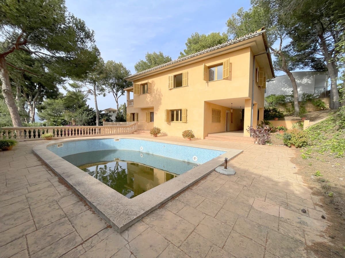 6 bedroom Villa for sale in Santa Ponsa with pool - € 1,990,000 (Ref: 8920778)
